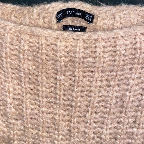 Dusty rose Italian yarn Zara knit size M 🤍 - Picture 2 of 3